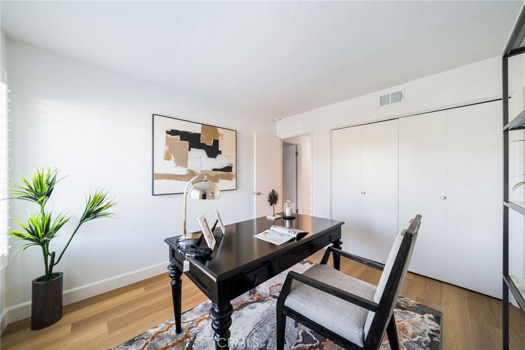 33261 Ocean Hill