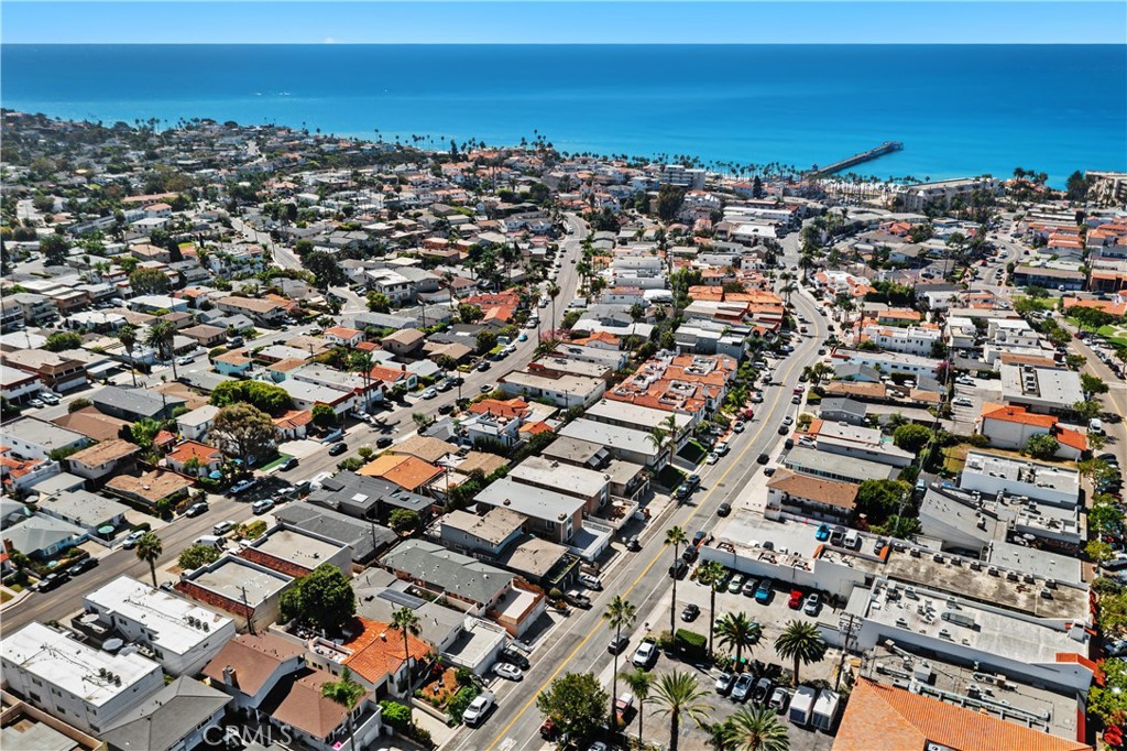 213 Avenida Granada