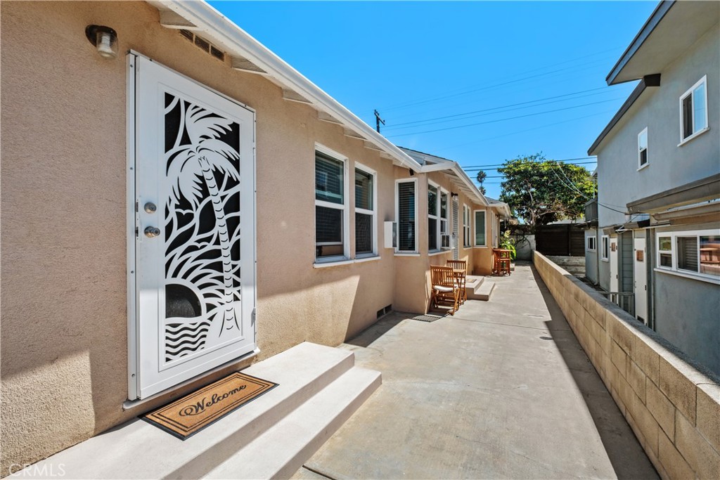 213 Avenida Granada