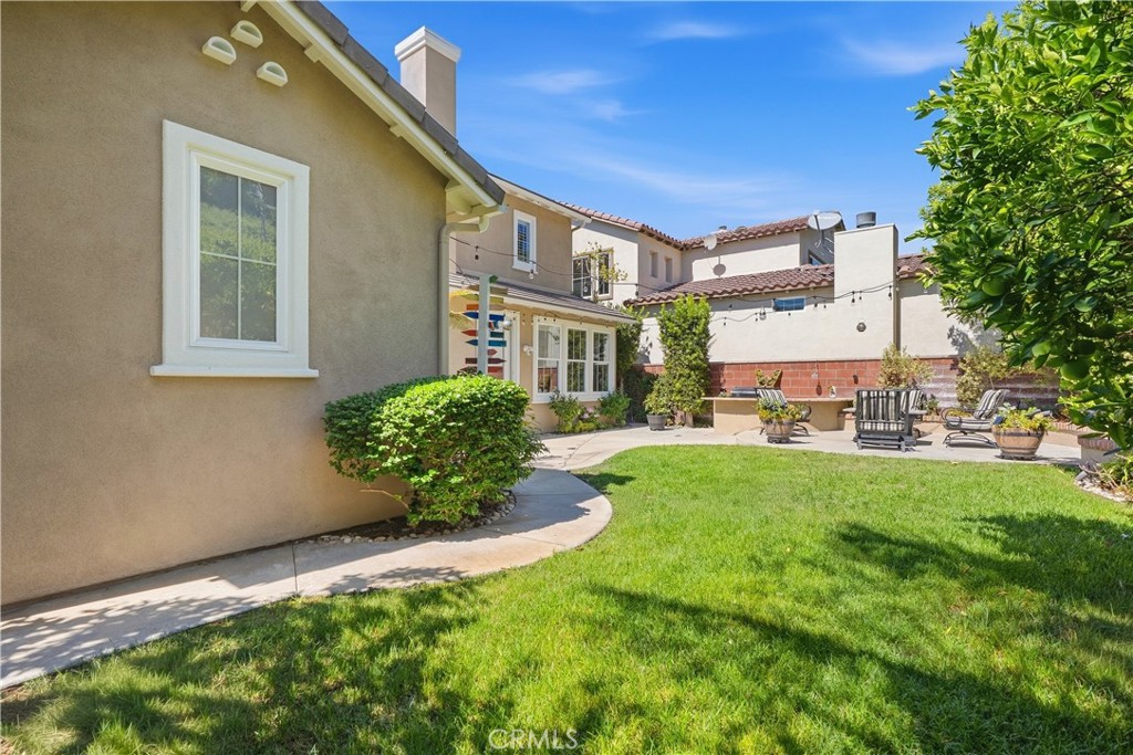 8 Sutherland Drive