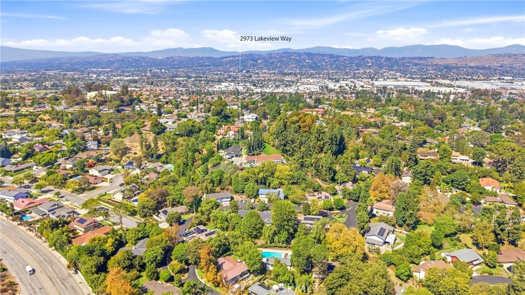 2973 Lakeview Way