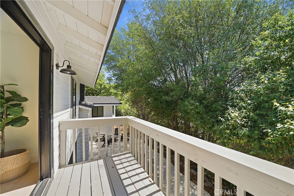 2973 Lakeview Way