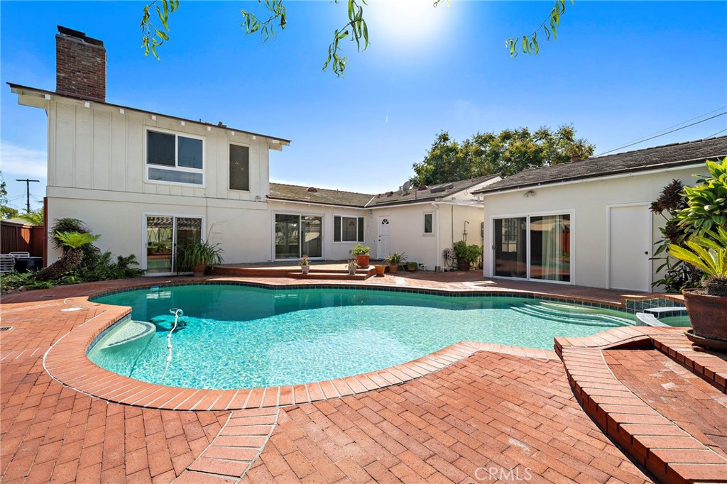 360 Bucknell Road