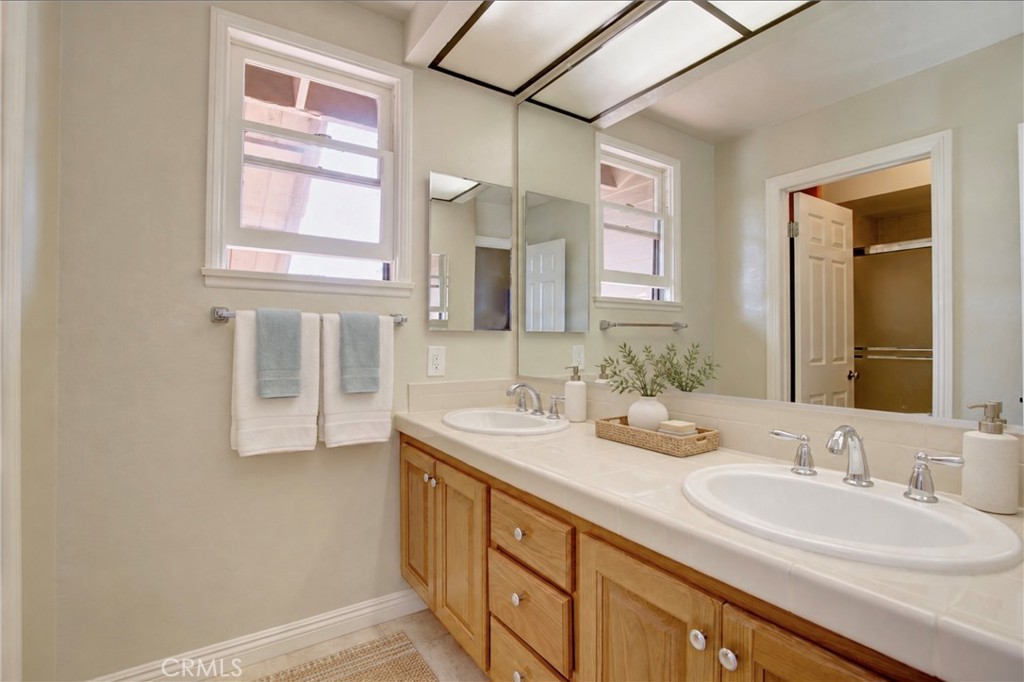 2936 Calle Frontera