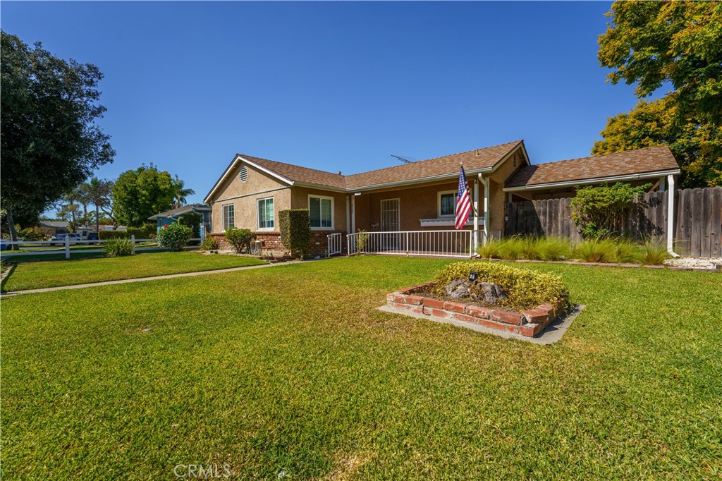 6285 E Metz