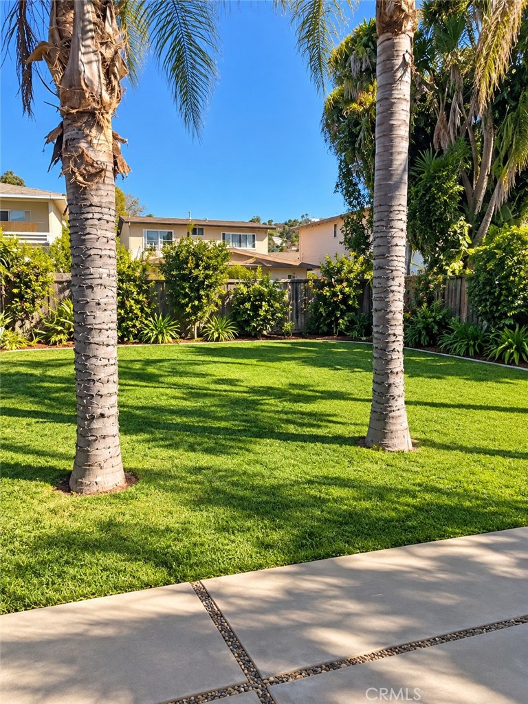 26905 Avenida Las Palmas