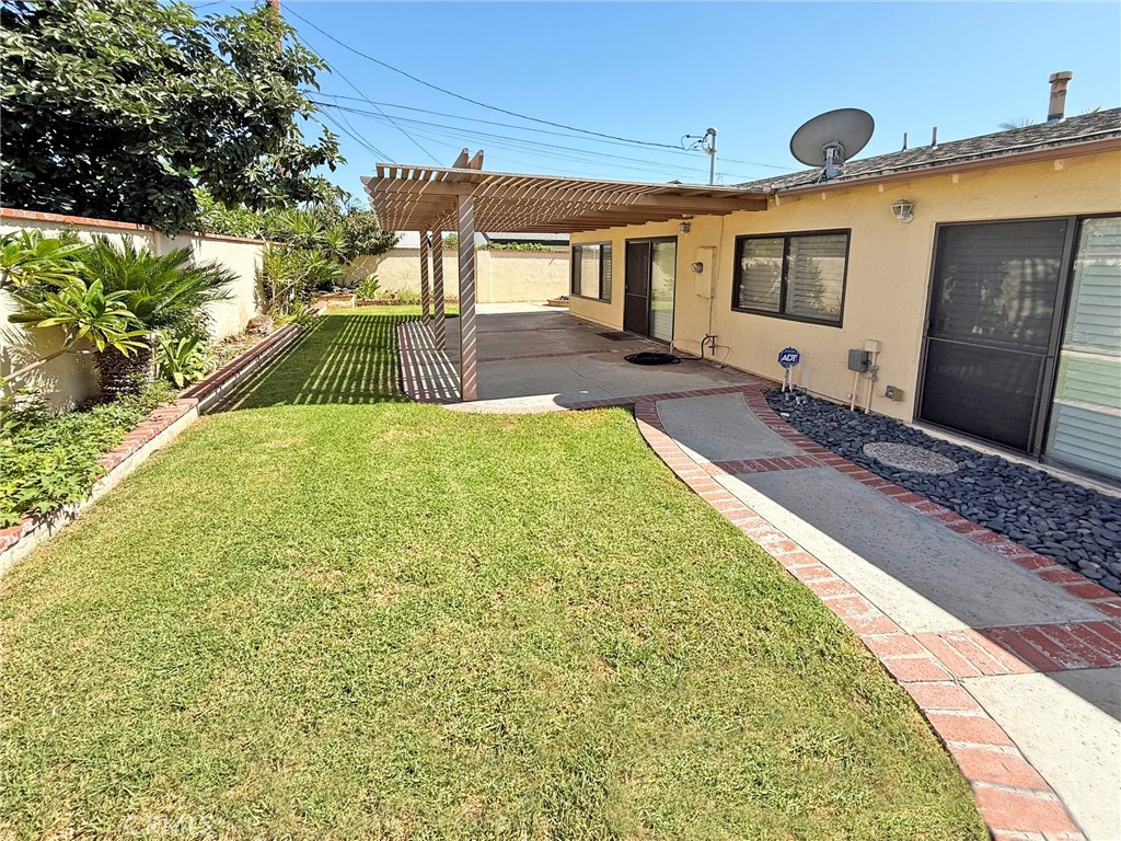 6041 Santa Barbara Avenue