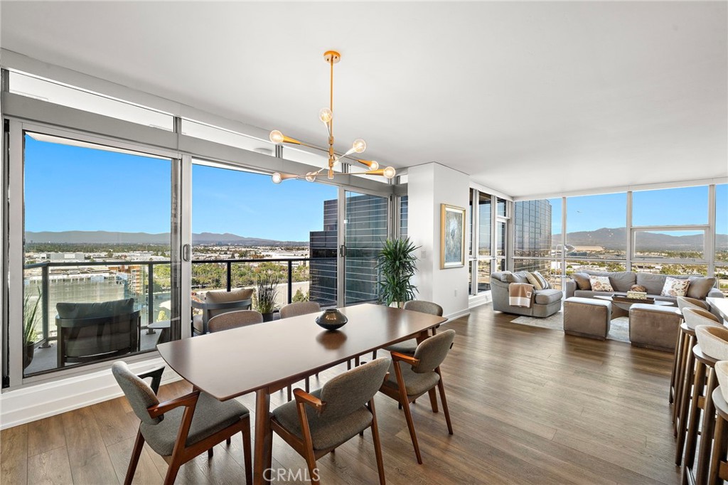 9 MacArthur Place 1402