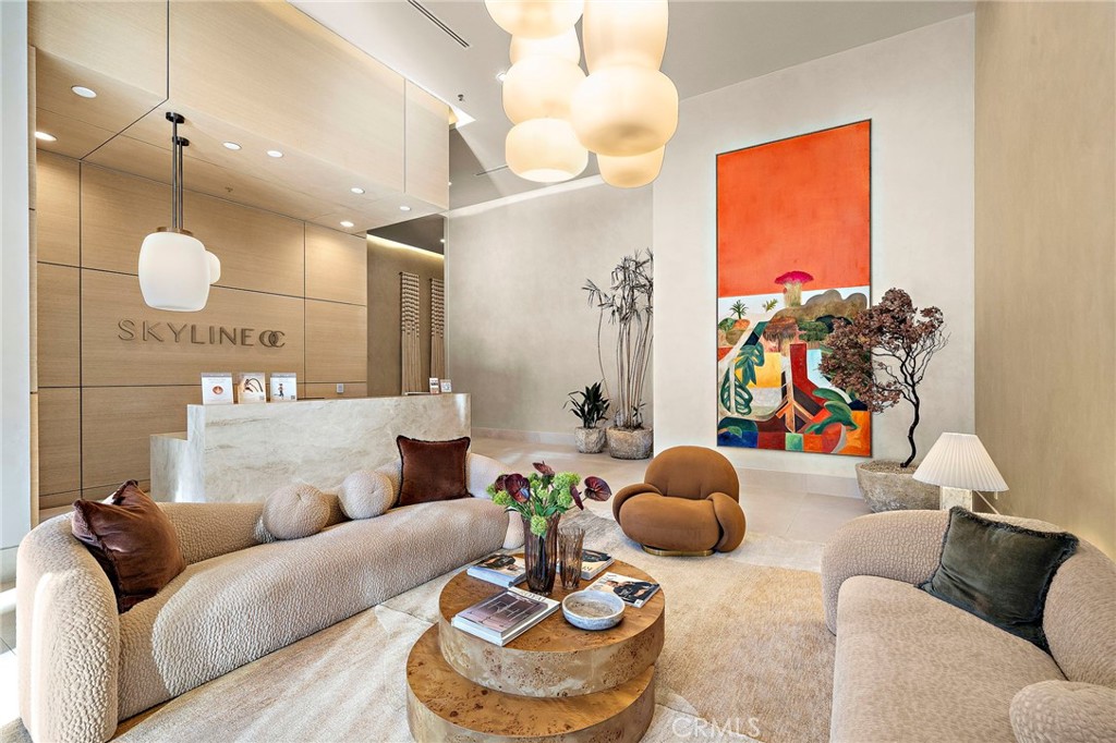 9 MacArthur Place 1402