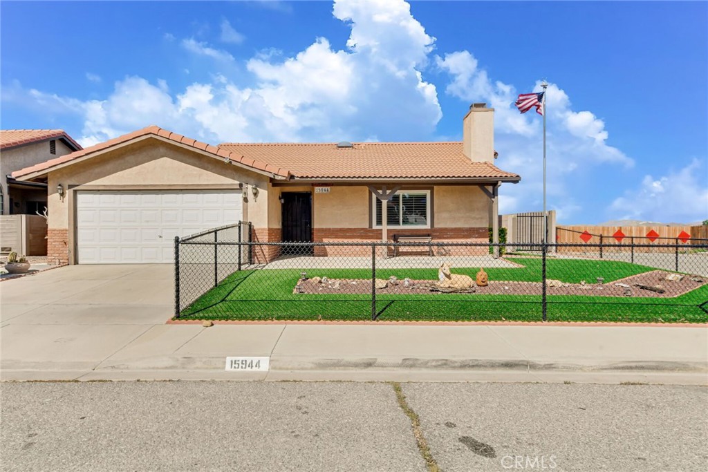 15944 Foxwood
