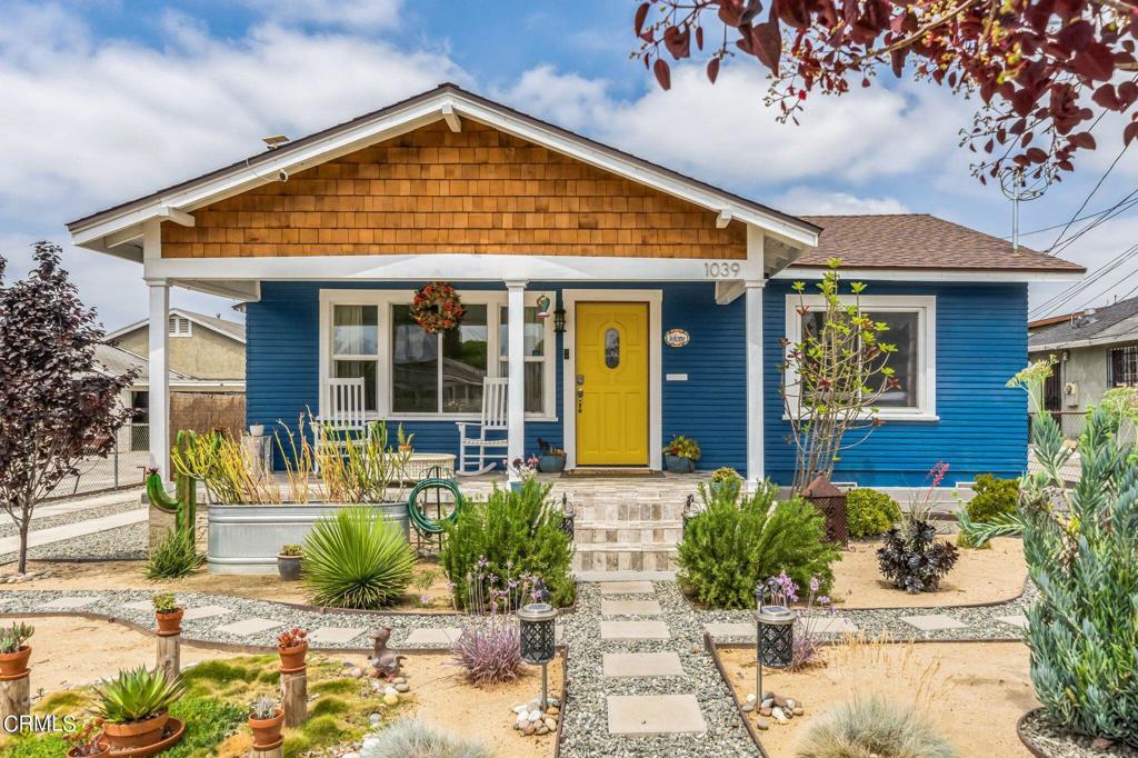 1039 S Eastman Avenue