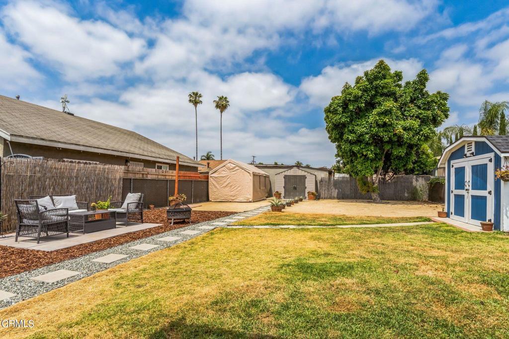 1039 S Eastman Avenue