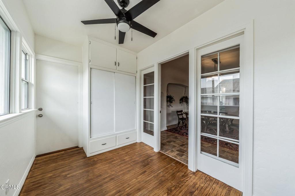 1039 S Eastman Avenue