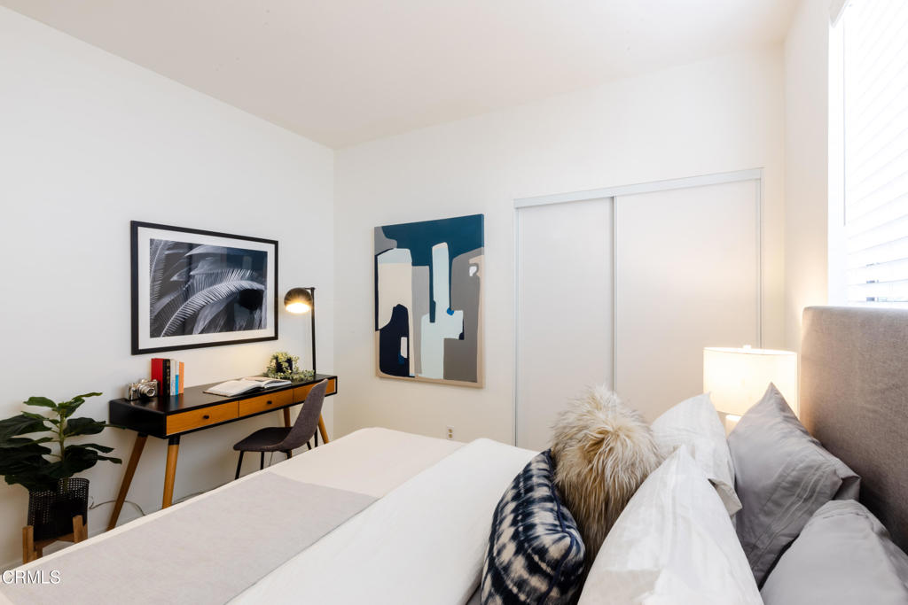 1331 S Saltair Avenue 2