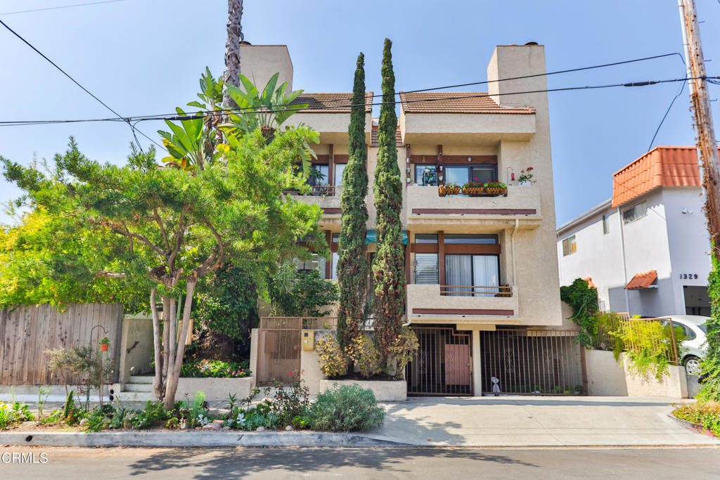 1331 S Saltair Avenue 2