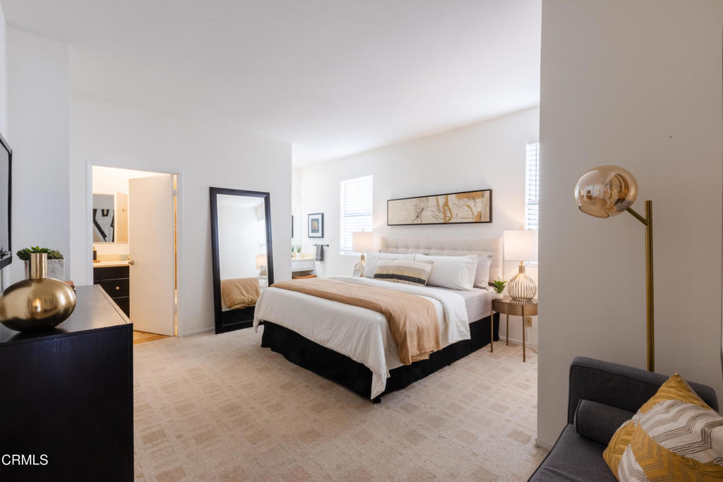 1331 S Saltair Avenue 2