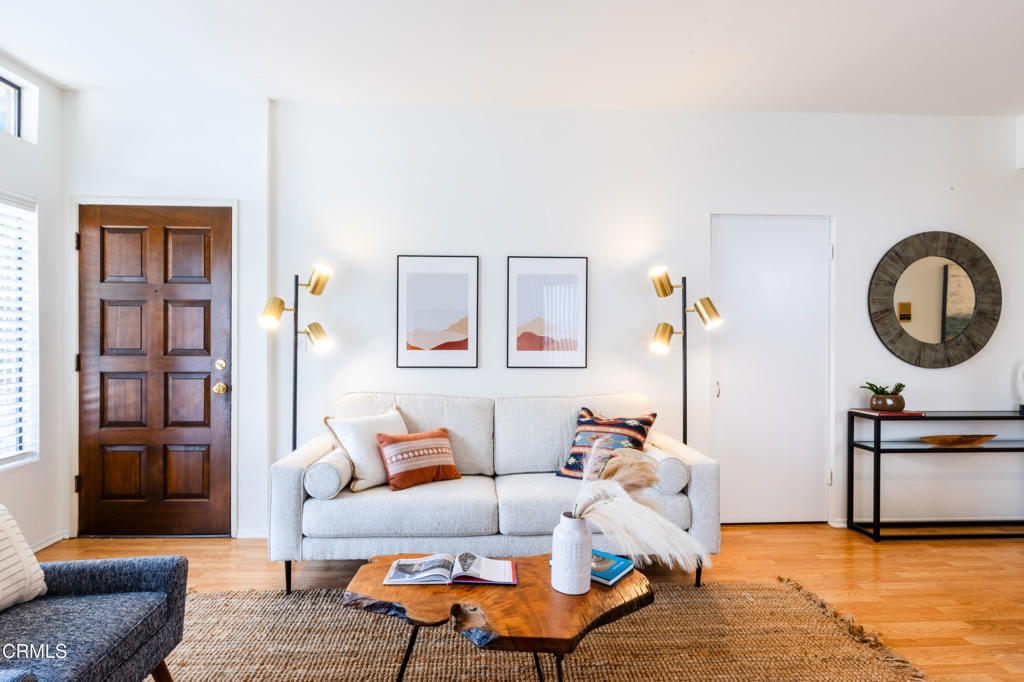 1331 S Saltair Avenue 2