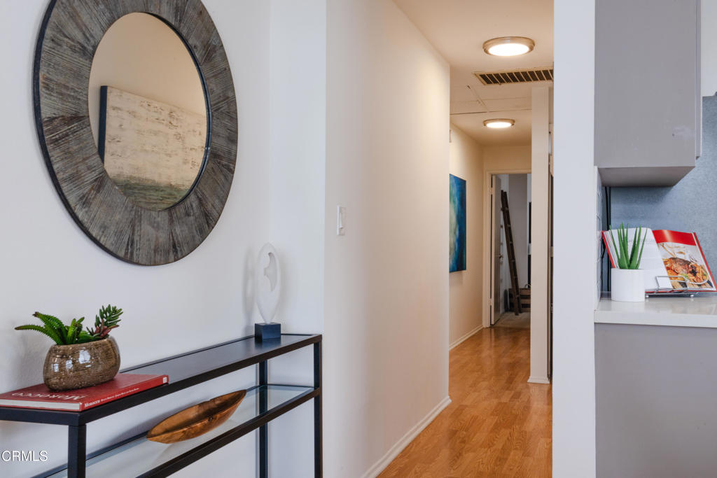 1331 S Saltair Avenue 2