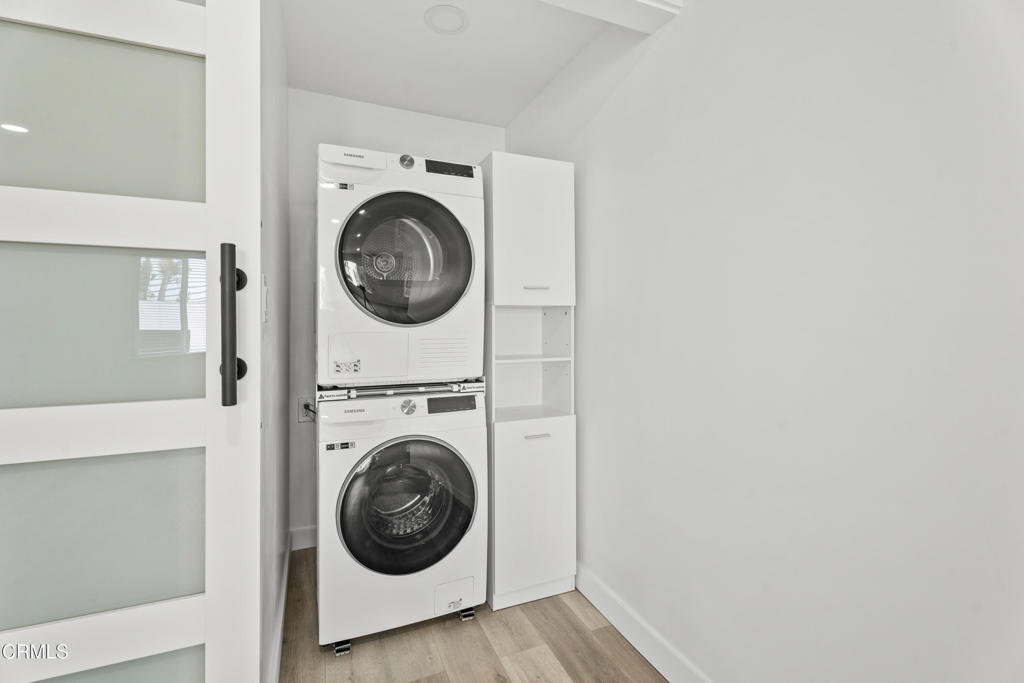 6721 S Springpark Avenue 3A