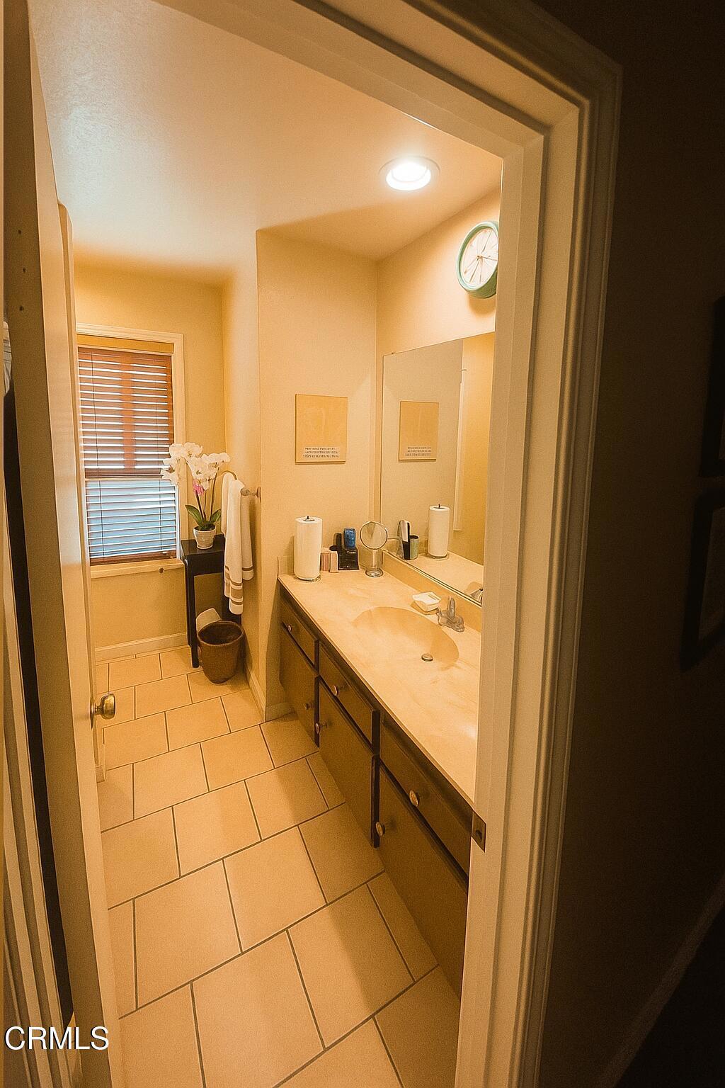 758 W Foothill Boulevard