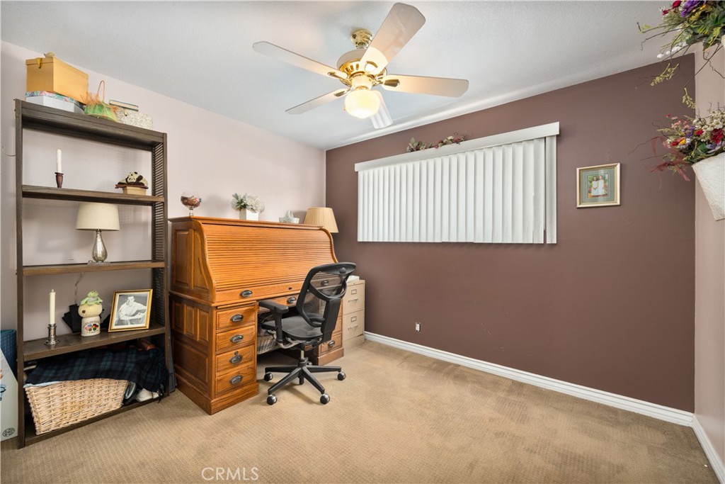 2511 E Oshkosh Avenue