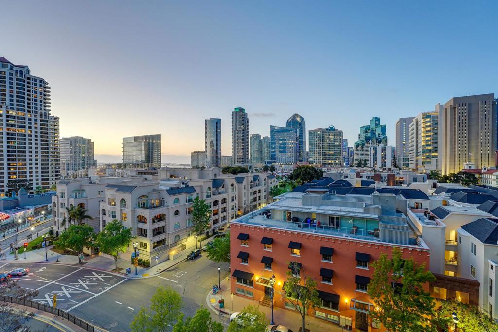 500 W Harbor Drive 903