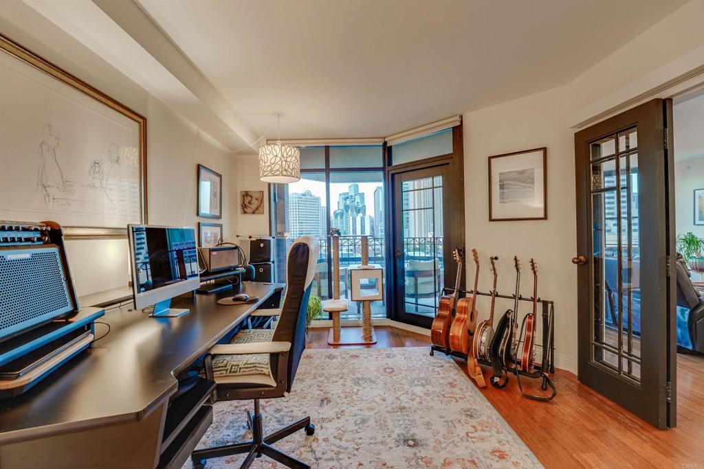 500 W Harbor Drive 903