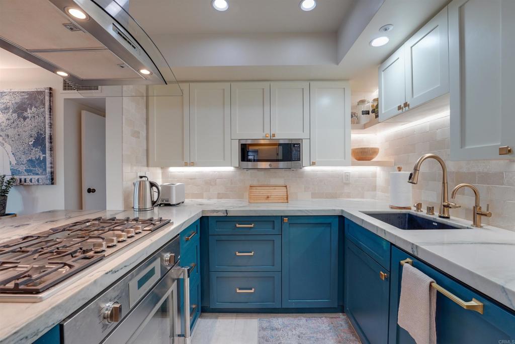 500 W Harbor Drive 903