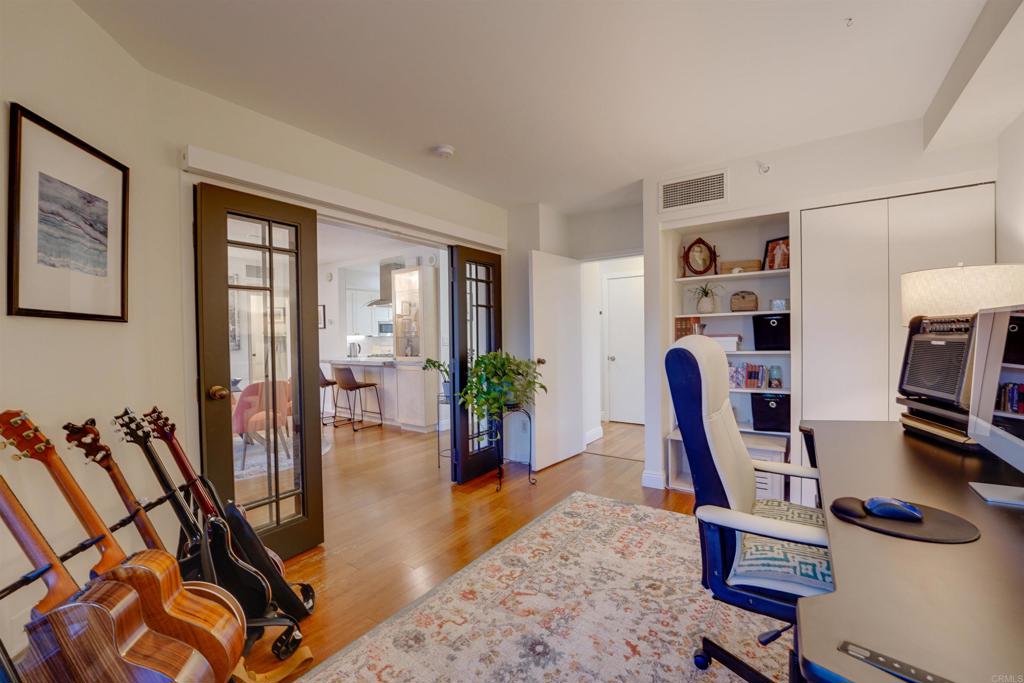 500 W Harbor Drive 903