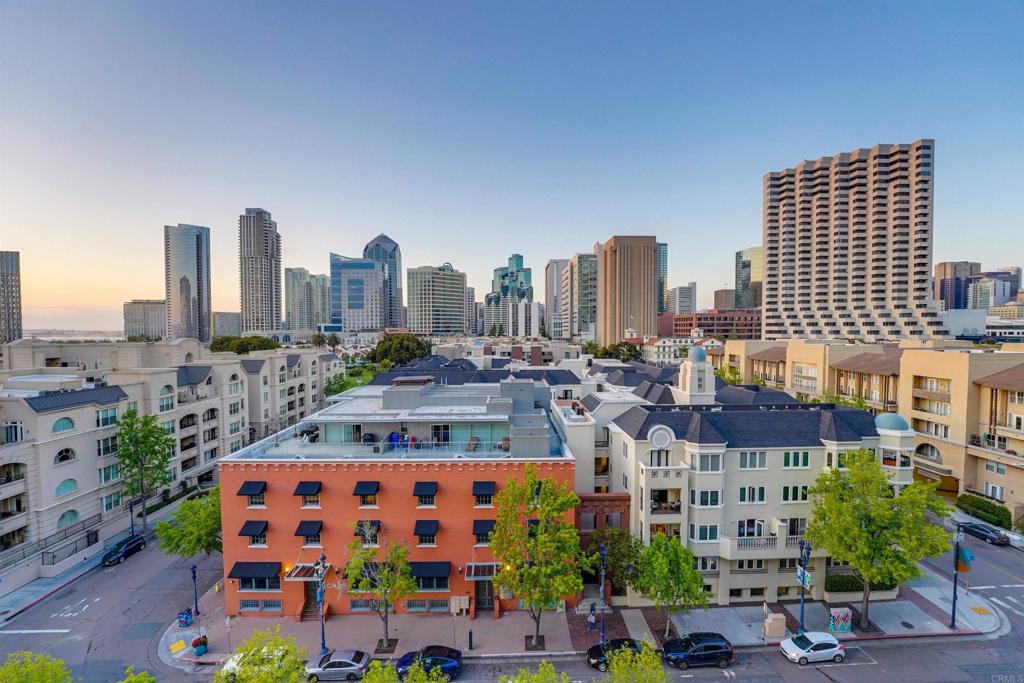 500 W Harbor Drive 903