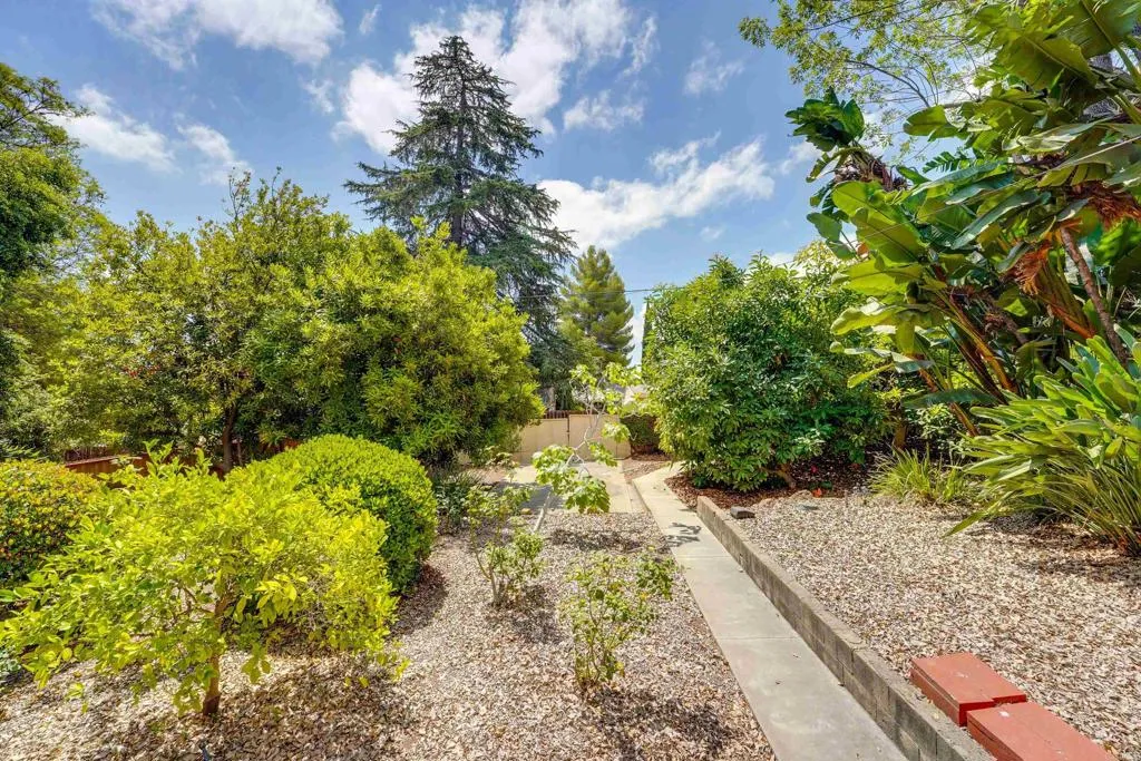 1115 W 11th Avenue, Escondido