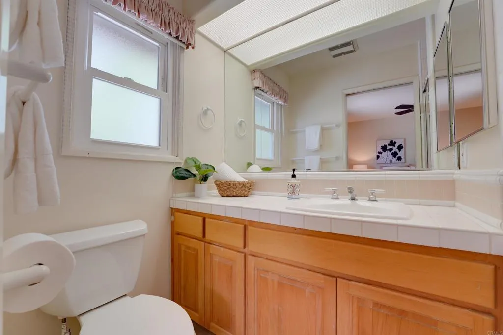 1115 W 11th Avenue, Escondido