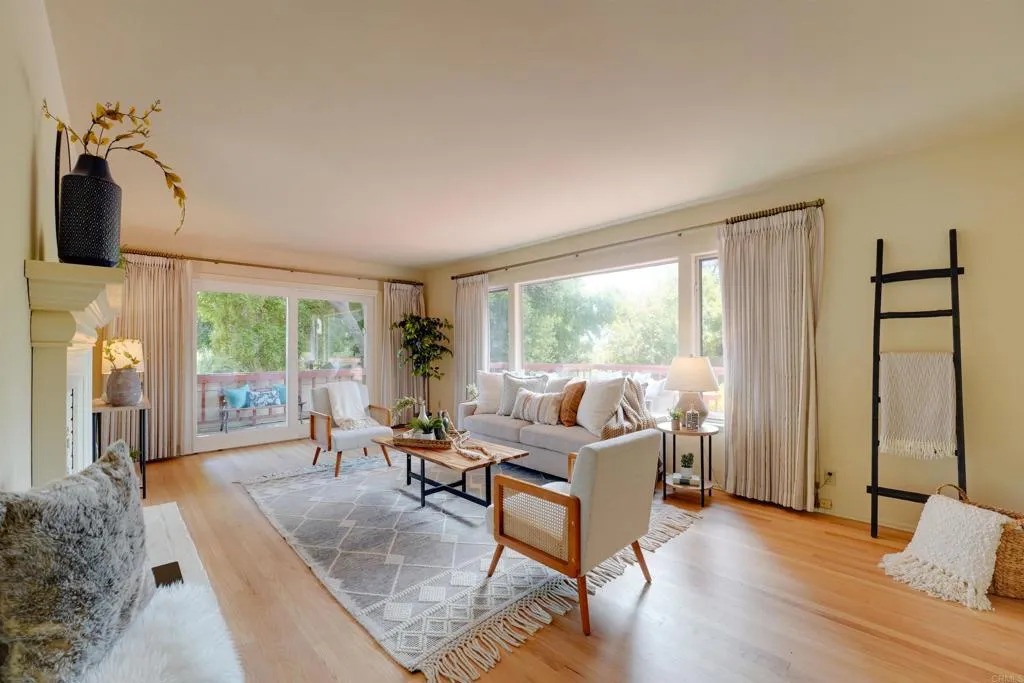 1115 W 11th Avenue, Escondido