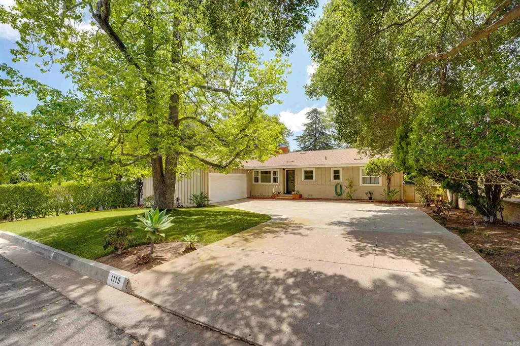 1115 W 11th Avenue, Escondido