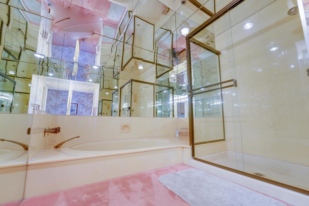 5665 Friars Road 254 & 256