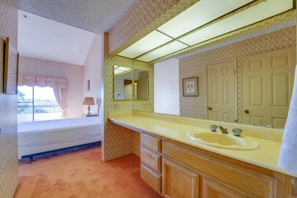 5665 Friars Road Unit 254 & 256