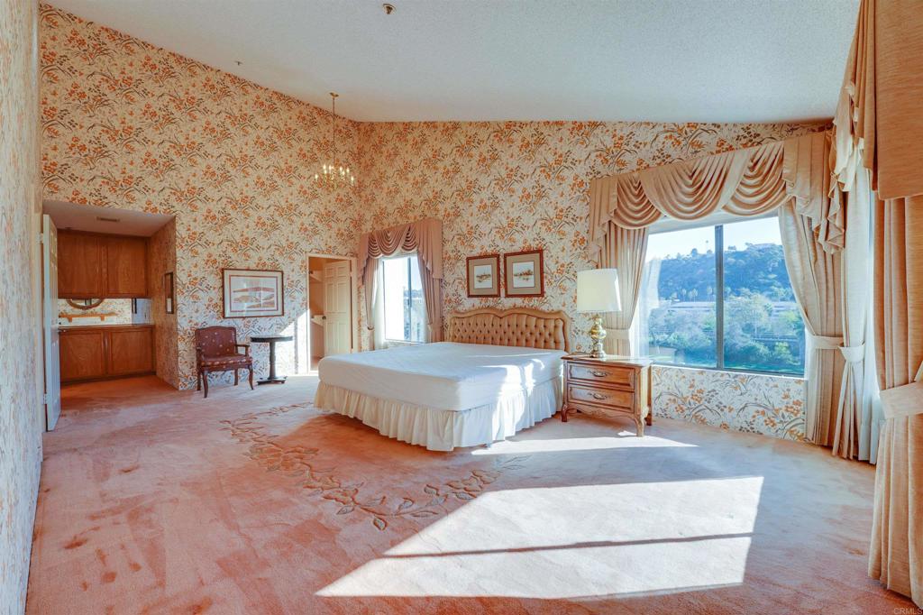 5665 Friars Road 254 & 256