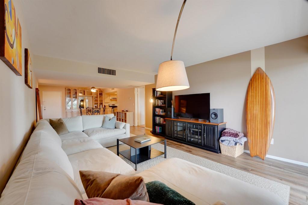 4900 Rosehedge Drive 208