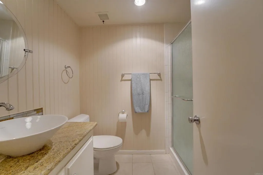 4900 Rosehedge Drive Unit 208