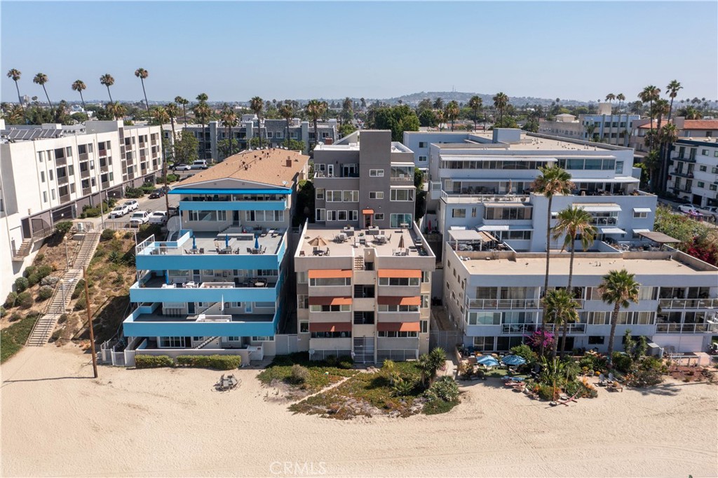 1174 E Ocean Boulevard 9