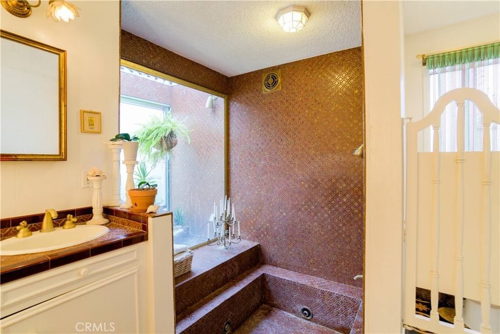 11922 Martha Ann Dr