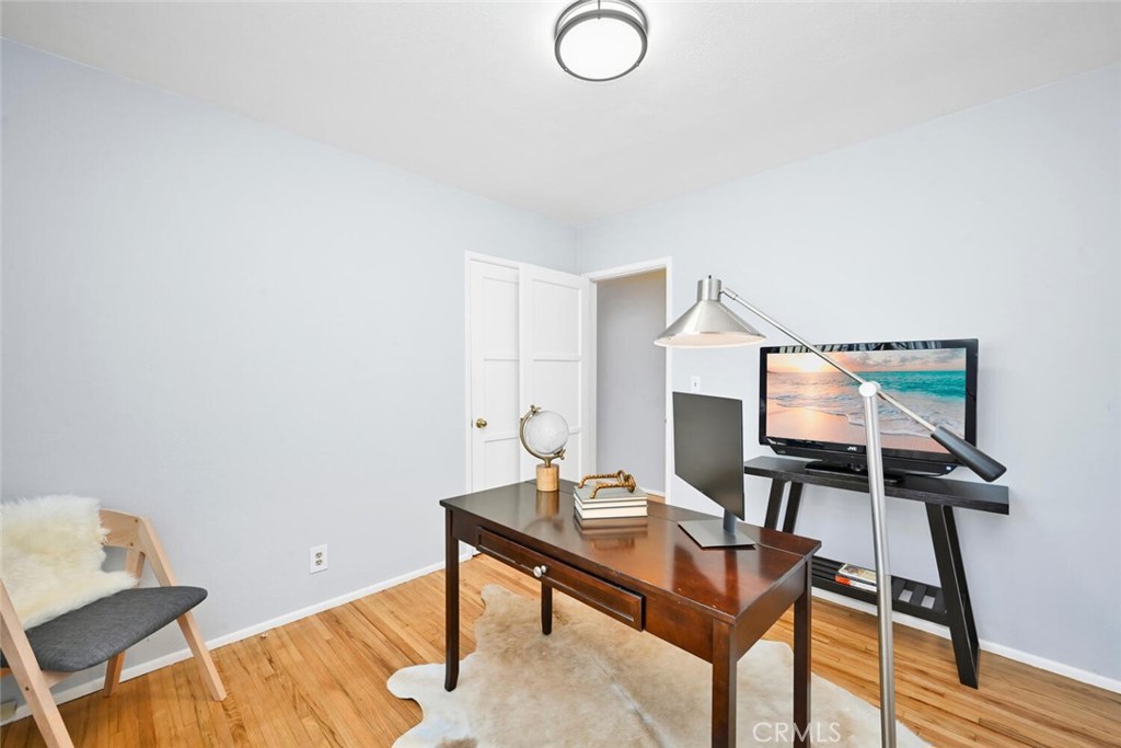 740 W Rosecrans Avenue