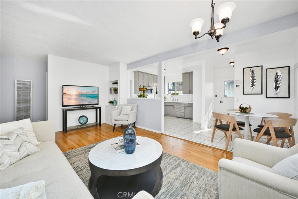 740 W Rosecrans Avenue