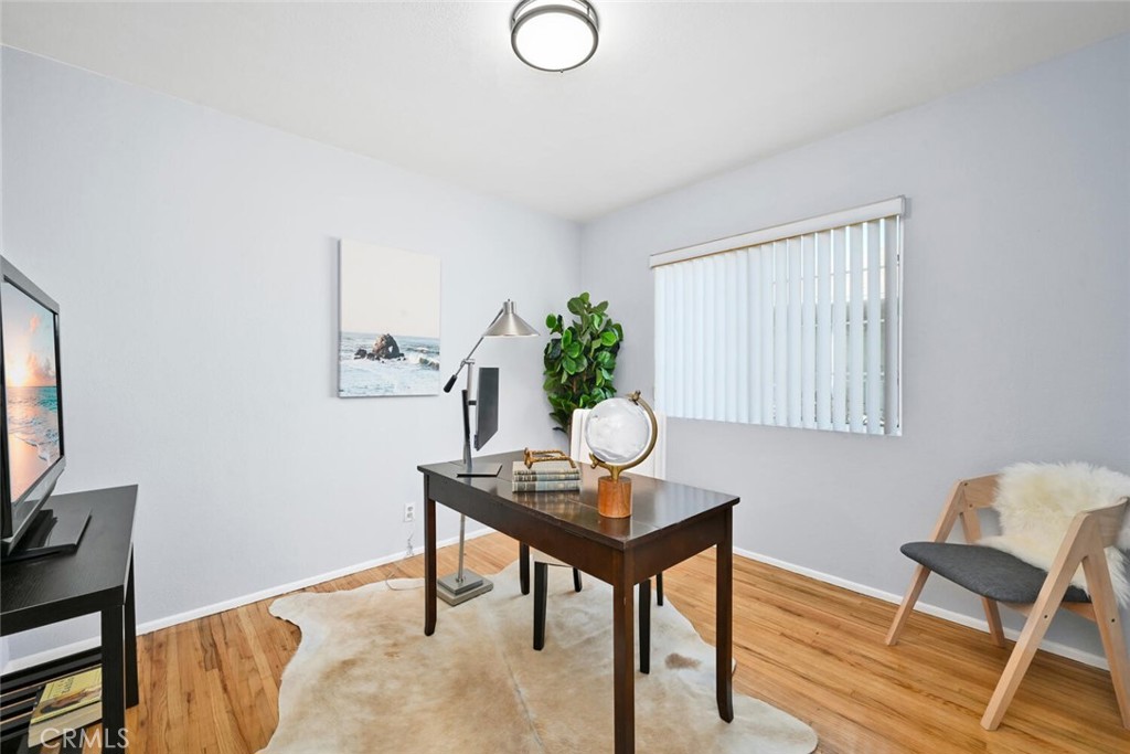 740 W Rosecrans Avenue