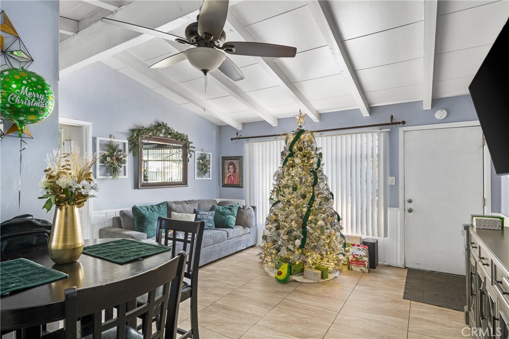 1138 Valencia Avenue 40