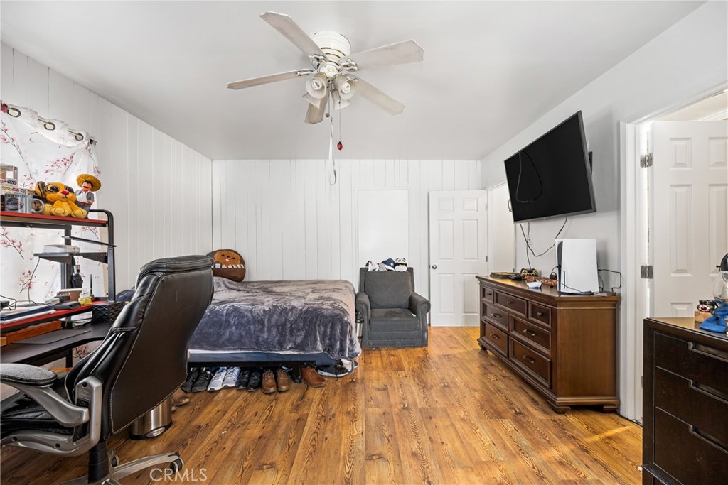 1138 Valencia Avenue 40