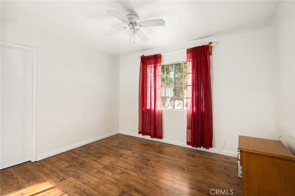 1138 Valencia Avenue 40