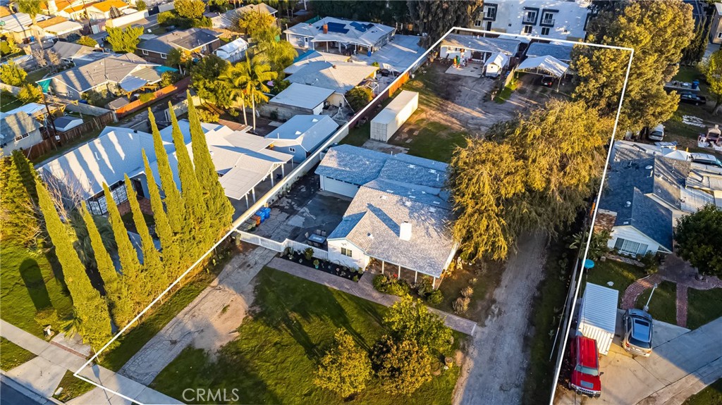 1138 Valencia Avenue 40