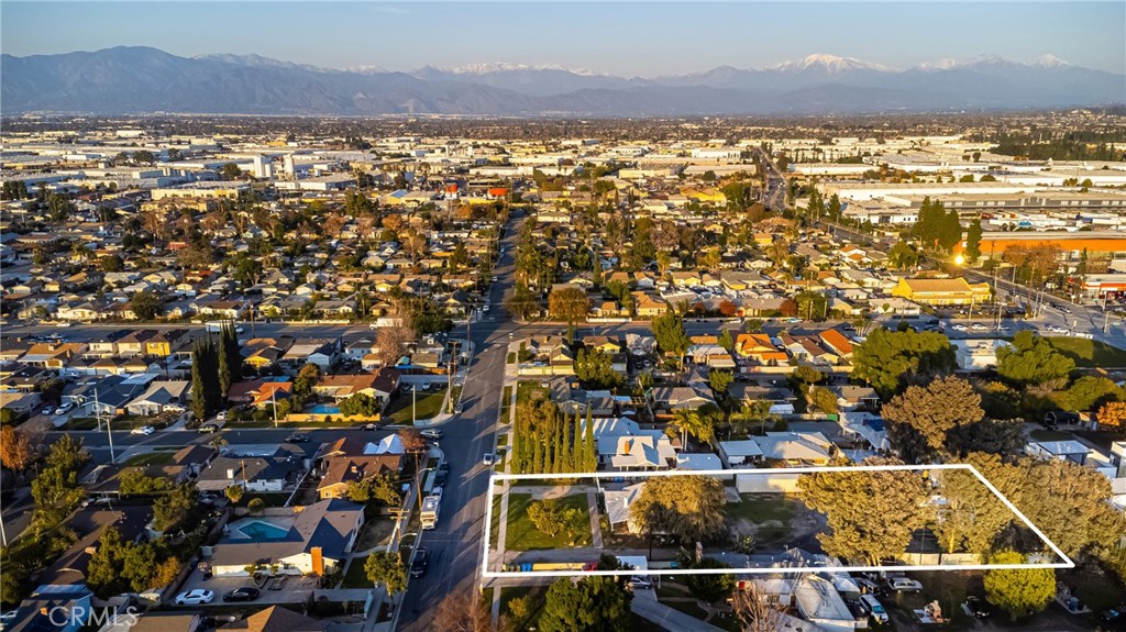 1138 Valencia Avenue 40