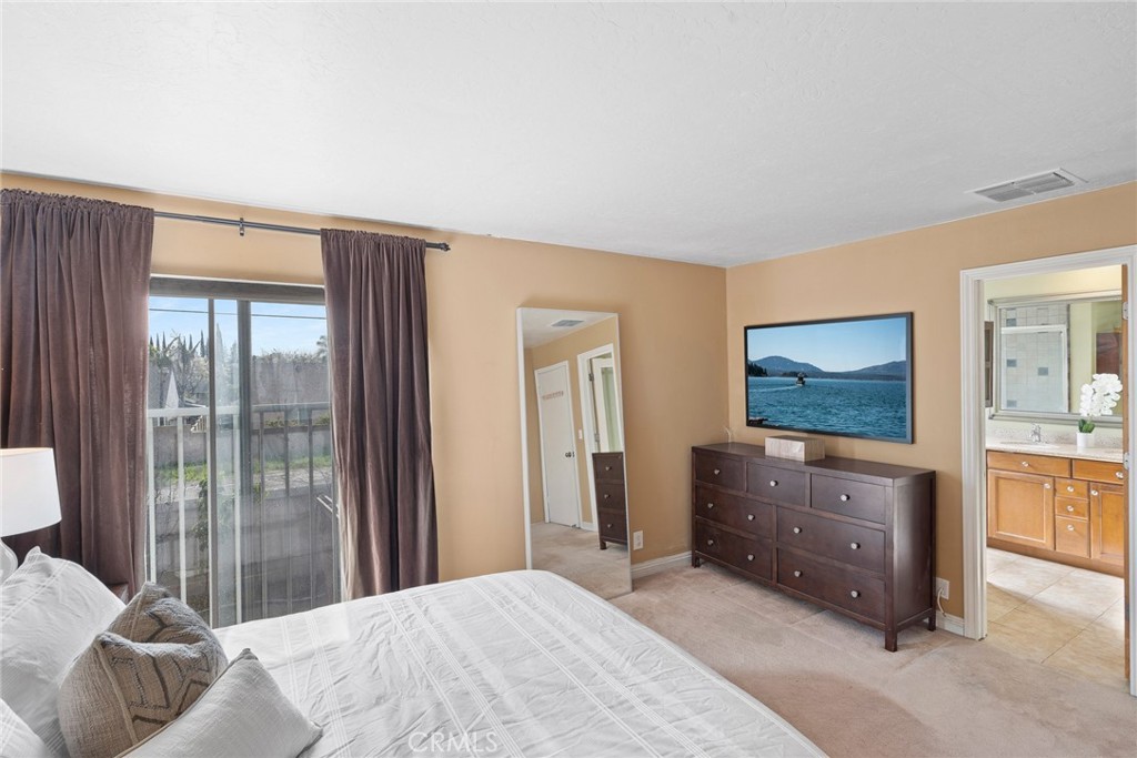 6872 Jonathan Avenue